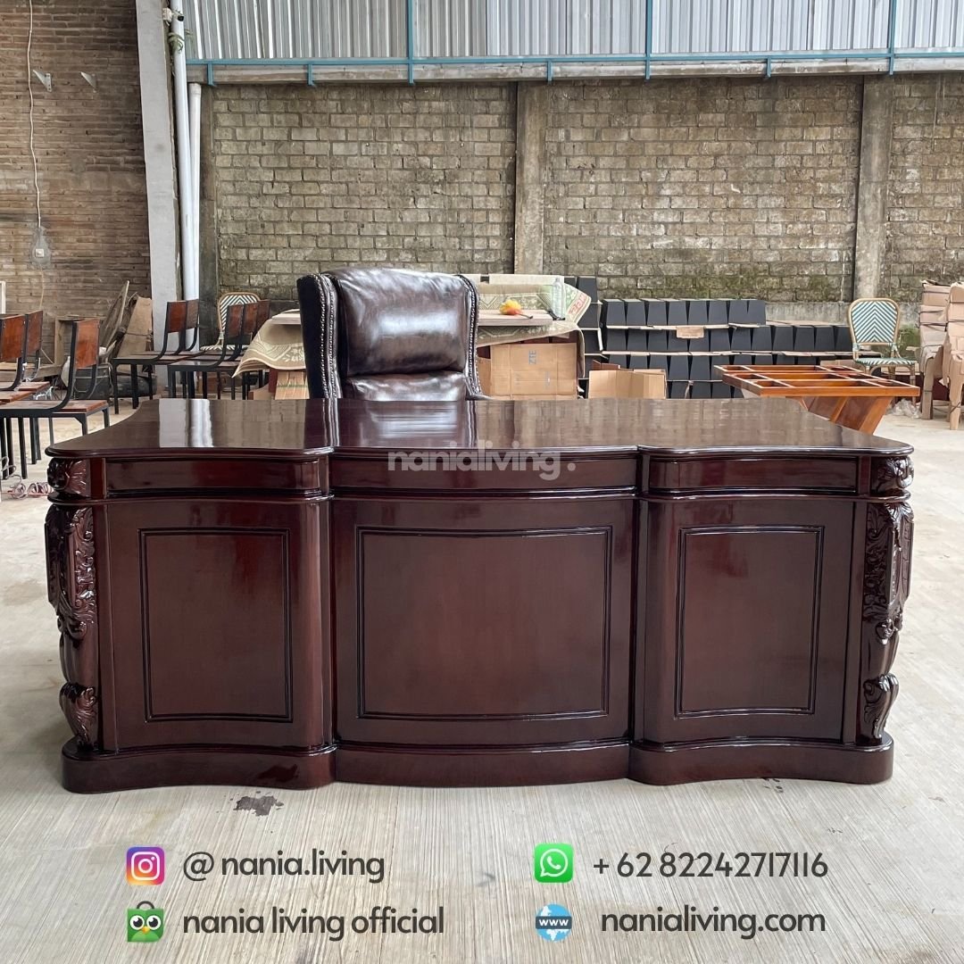 Director Desk Set With Luxury Chair 4 back Director Desk Set With Luxury Chair