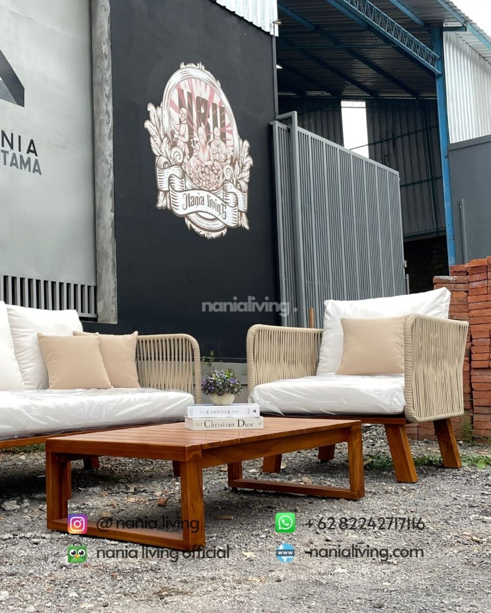 detail Outdoor Guest Sofa Set With Rope Straps