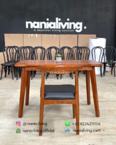 center Study Table Set With Teak Chairs