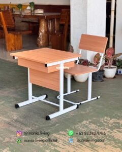 meja sekolah