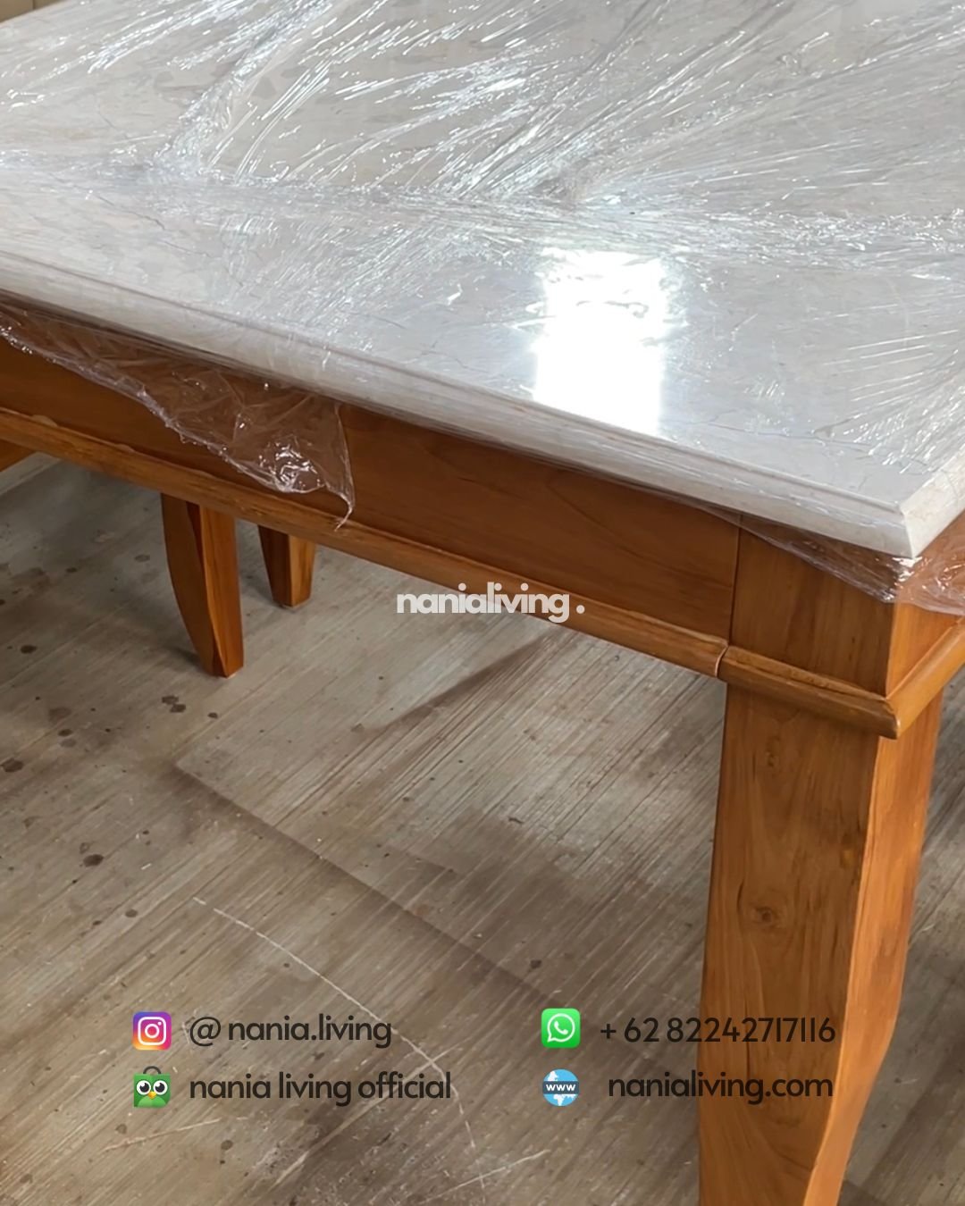 table Minimalist Dining Table With Marble Top And 4 Chairs