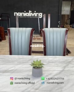 Minimalist Dining Table With 6 Chairs