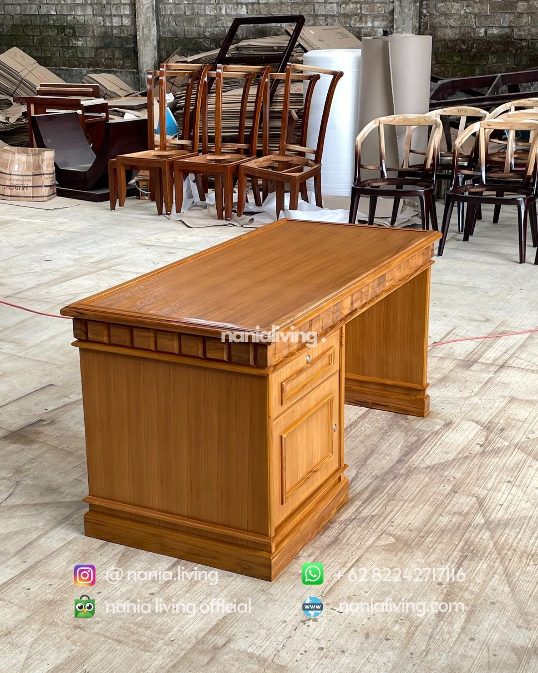 Minimalist Teak Office Desk And Study Desk