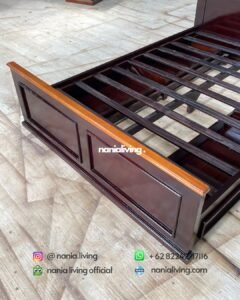 Minimalist Two-tone Solid Wood Bed