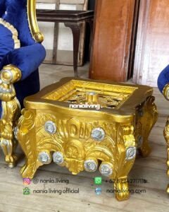 table Syahrini Patio Chair Set With Carved Guest Table