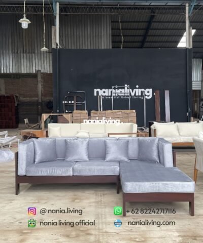 cv nania bintang utama