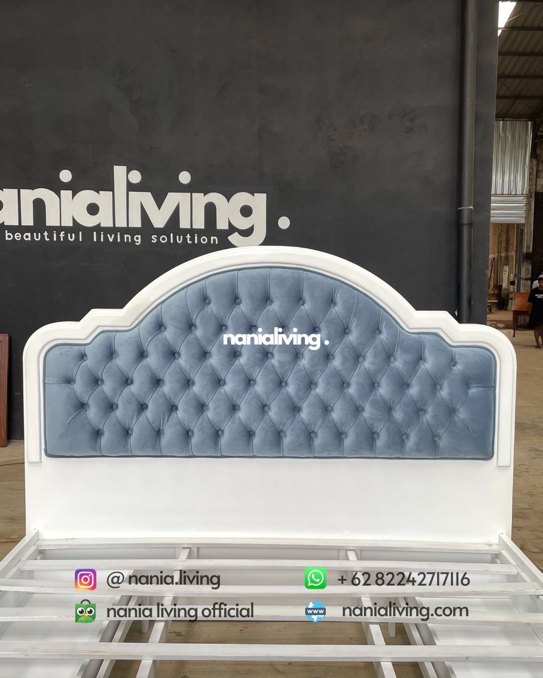 top White Duco Minimalist Bed