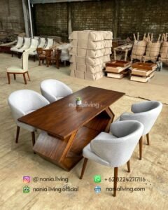 cv nania bintang utama