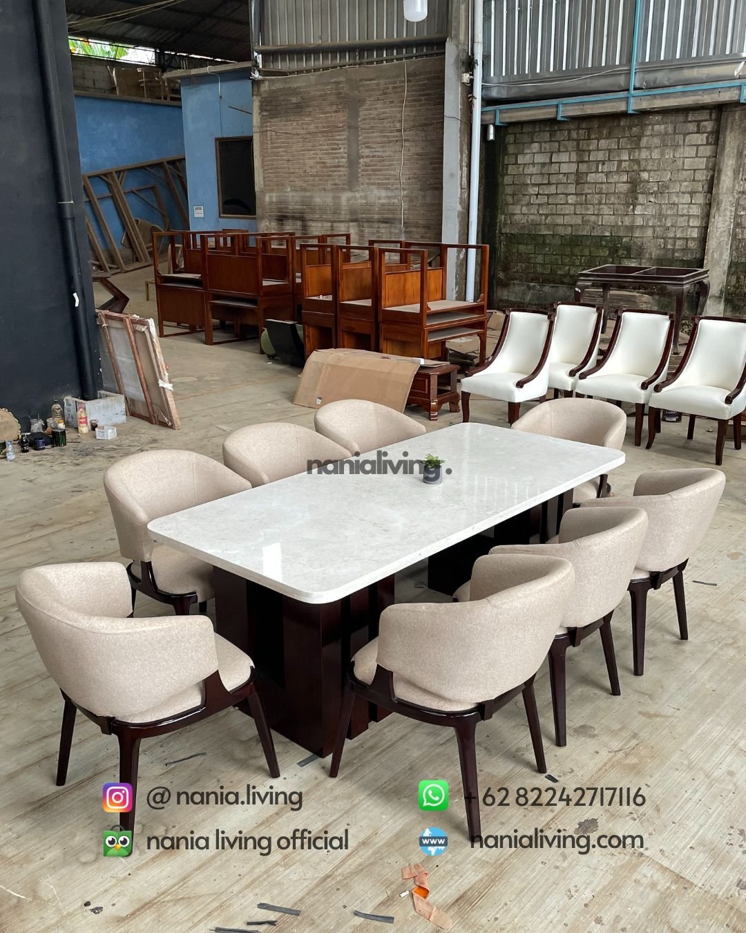 Saint Helena Marble Dining Table With 8 Cream Chairs (2) Saint Helena Marble Dining Table With 8 Cream Chairs
