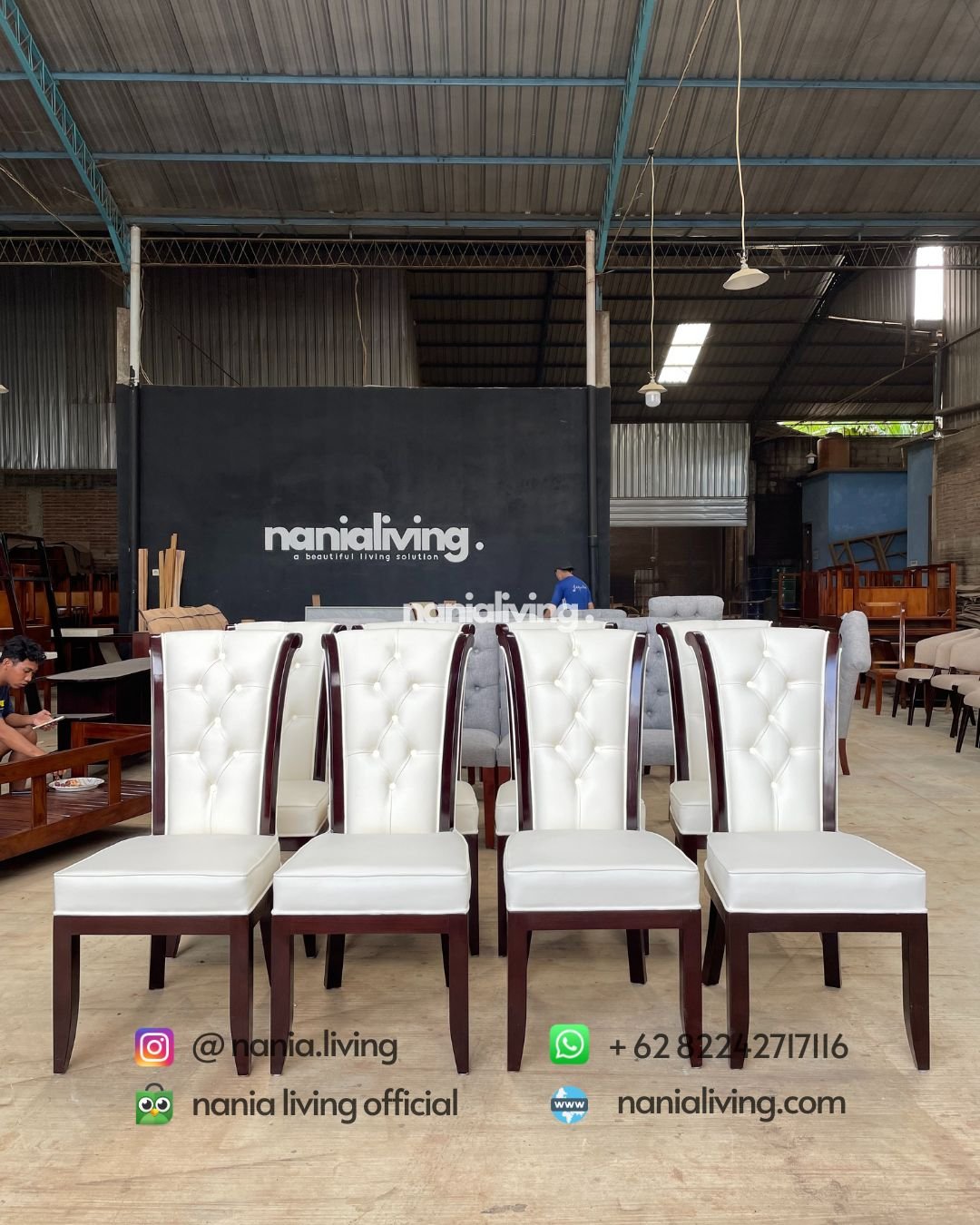 Teak Dining Chair With Button Motif (4) cv nania bintang utama