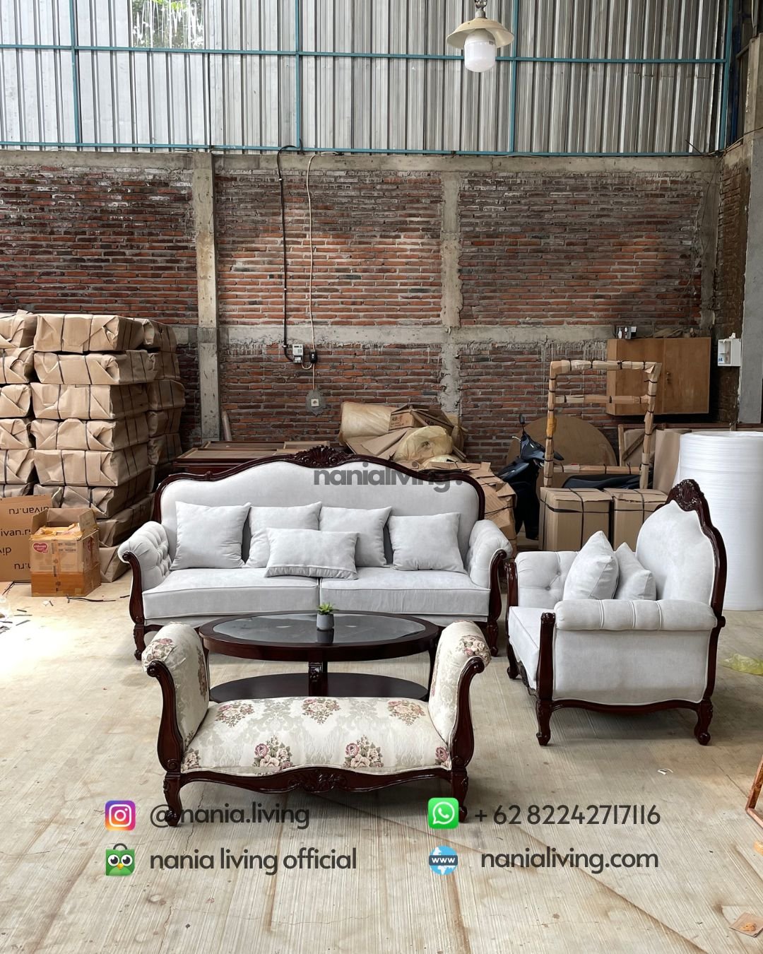 Classic Luxury Teak Guest Sofa Set (6) cv nania bintang utama