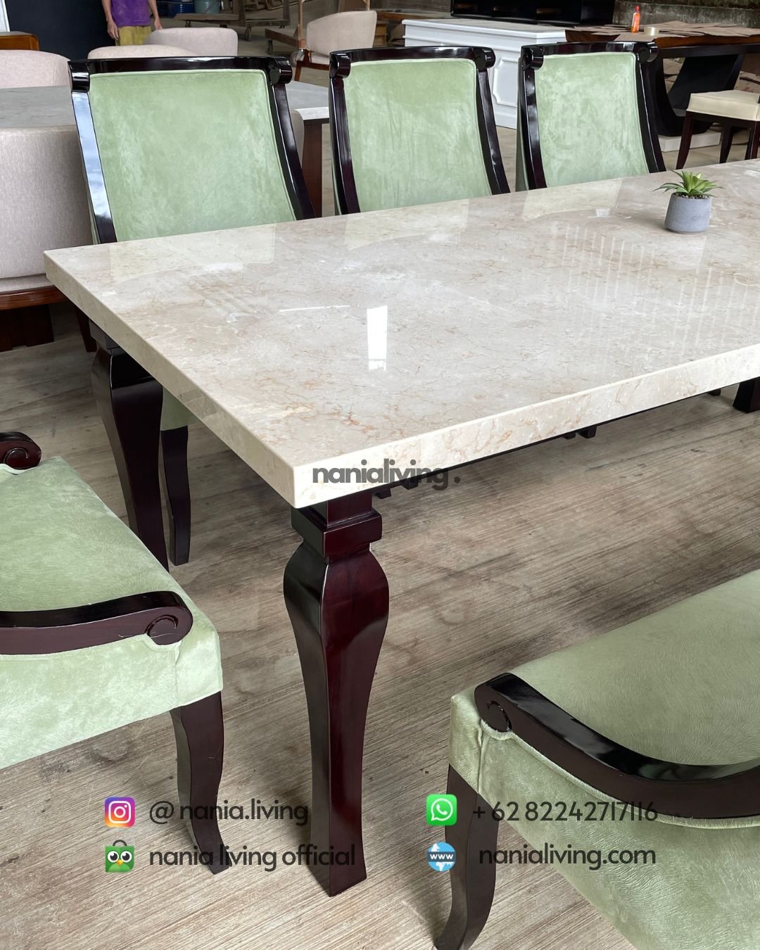detail Cream Marble Dining Table With 8 Modern Chairs