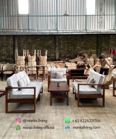 cv nania bintang utama