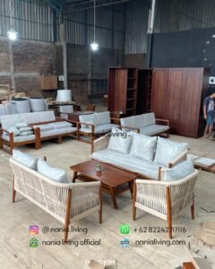 cv nania bintang utama