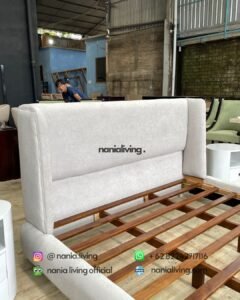 detail Modern Luxury Teak Bed Set With Foam Padding