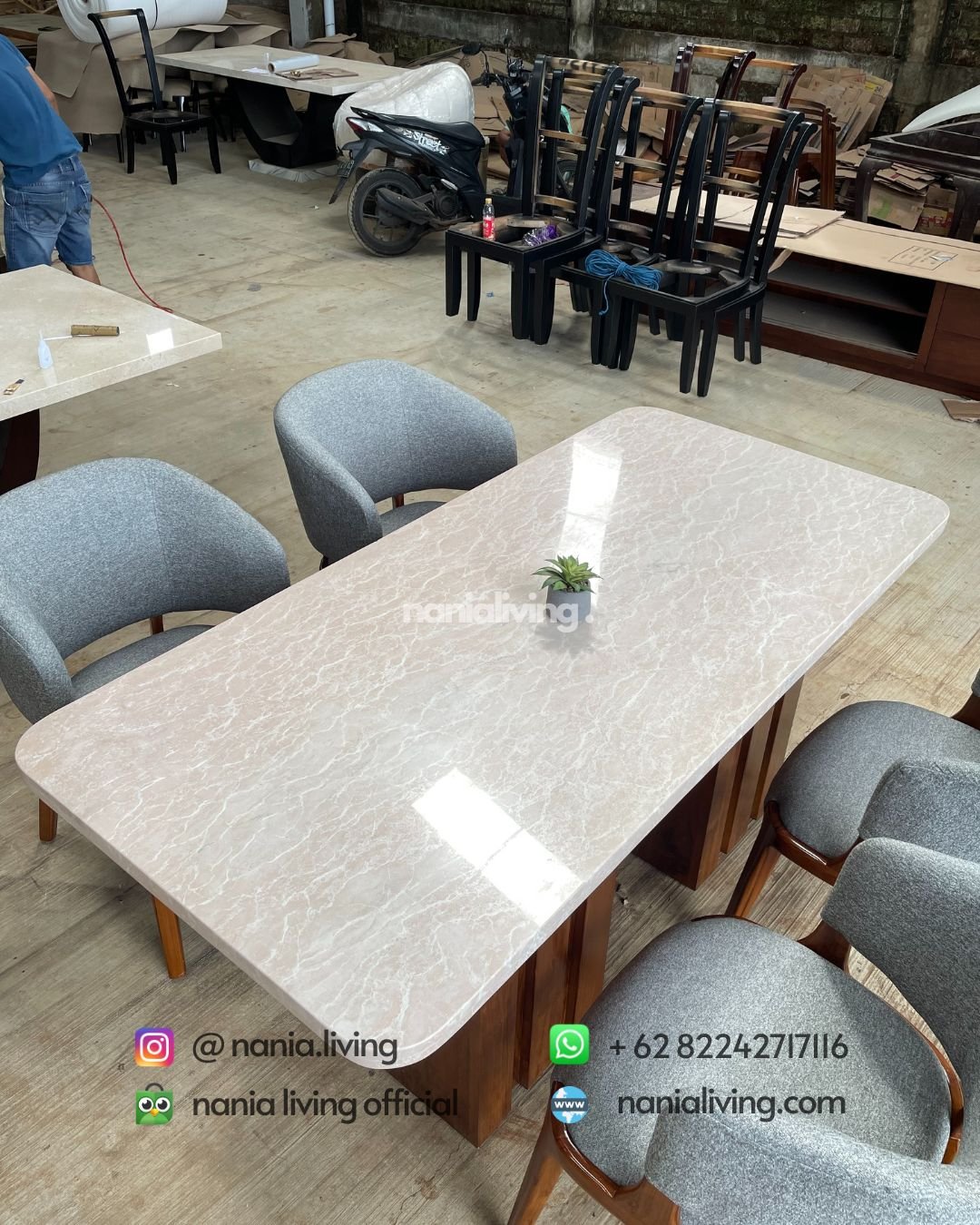 Saint Helena Natural Dining Table With 4 Chairs (3) top Saint Helena Natural Dining Table With 4 Chairs