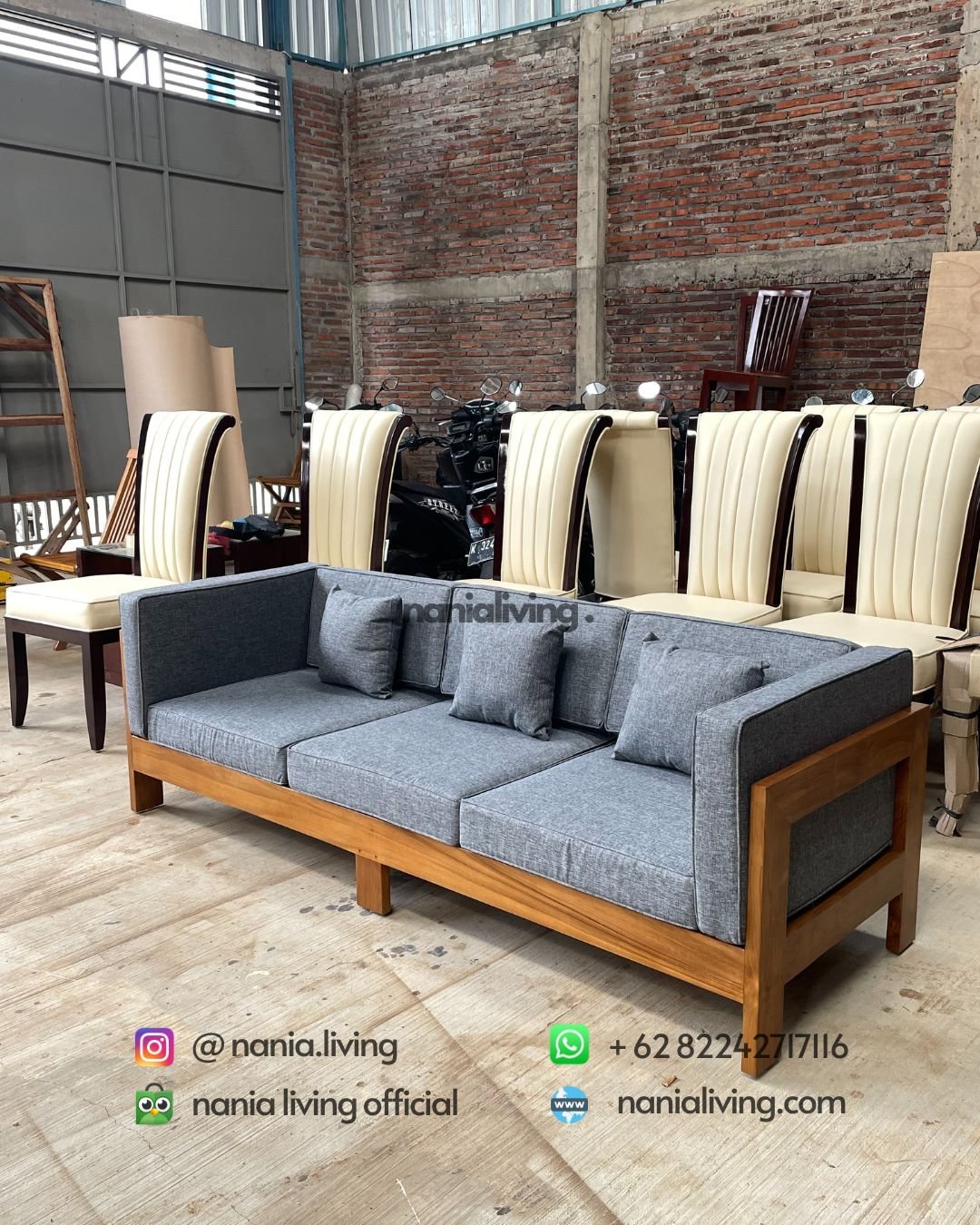 minimalist modern teak guest sofa (2) Minimalist Modern Teak Guest Sofa