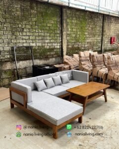 Minimalist Teak Corner Coffee Table Set