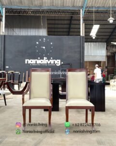 Modern Minimalist Teak Dining Chair With Armrests