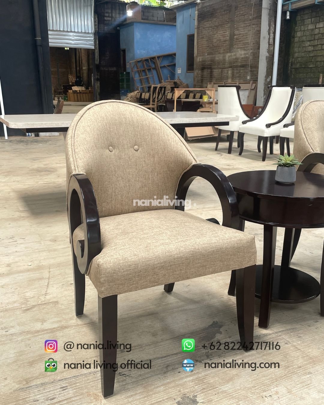 Modern Patio Set With A Round Table (3) chair Modern Patio Set With A Round Table