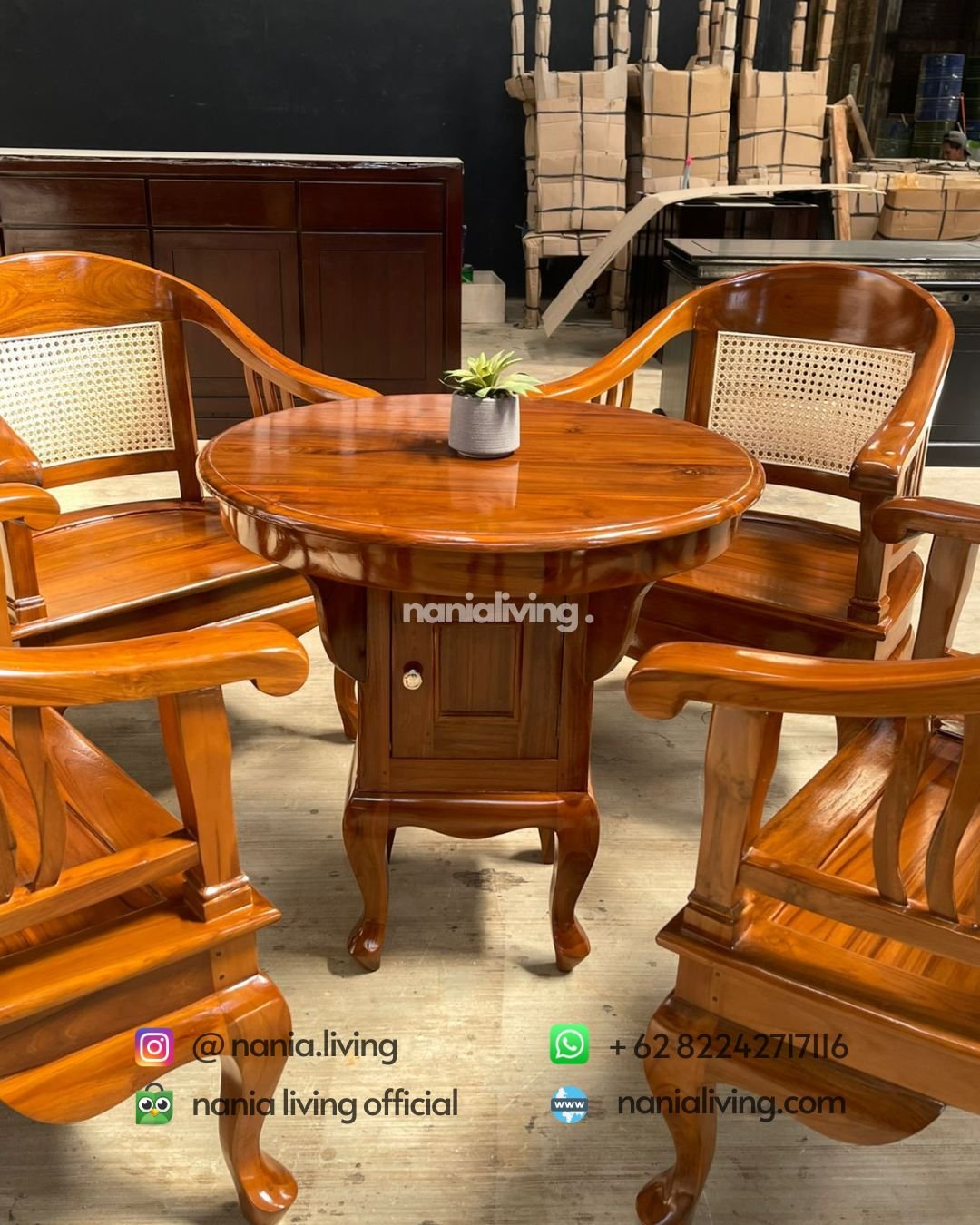 Betawi Teak Guest Chair Set (2) detail Betawi Teak Guest Chair Set
