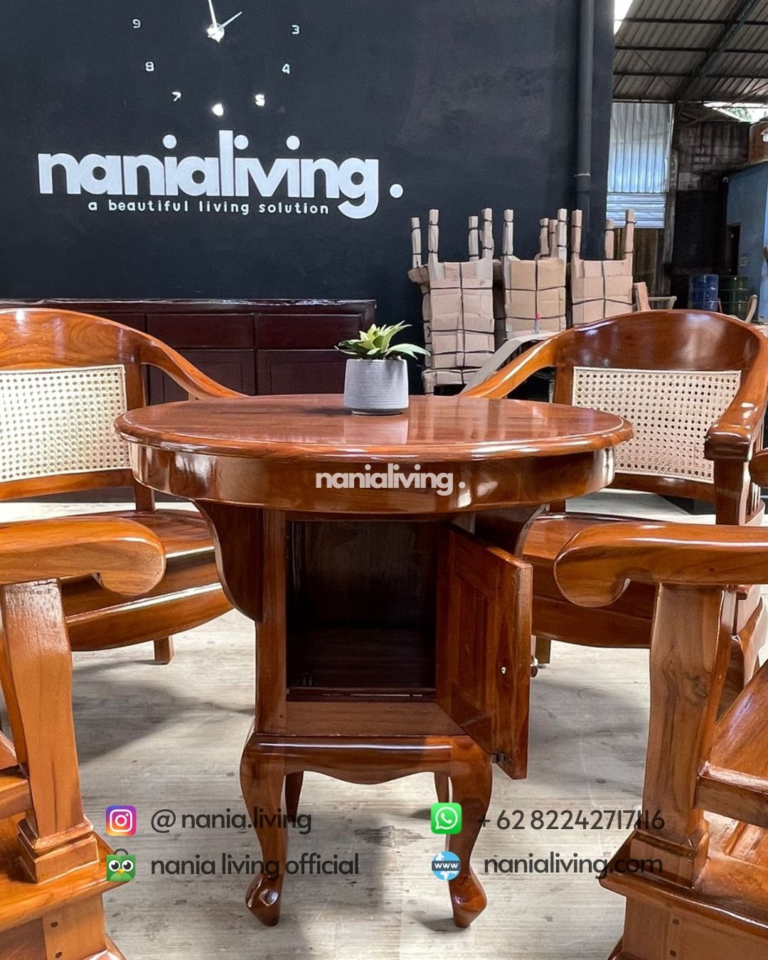 Betawi Teak Guest Chair Set (4) Betawi Teak Guest Chair Set