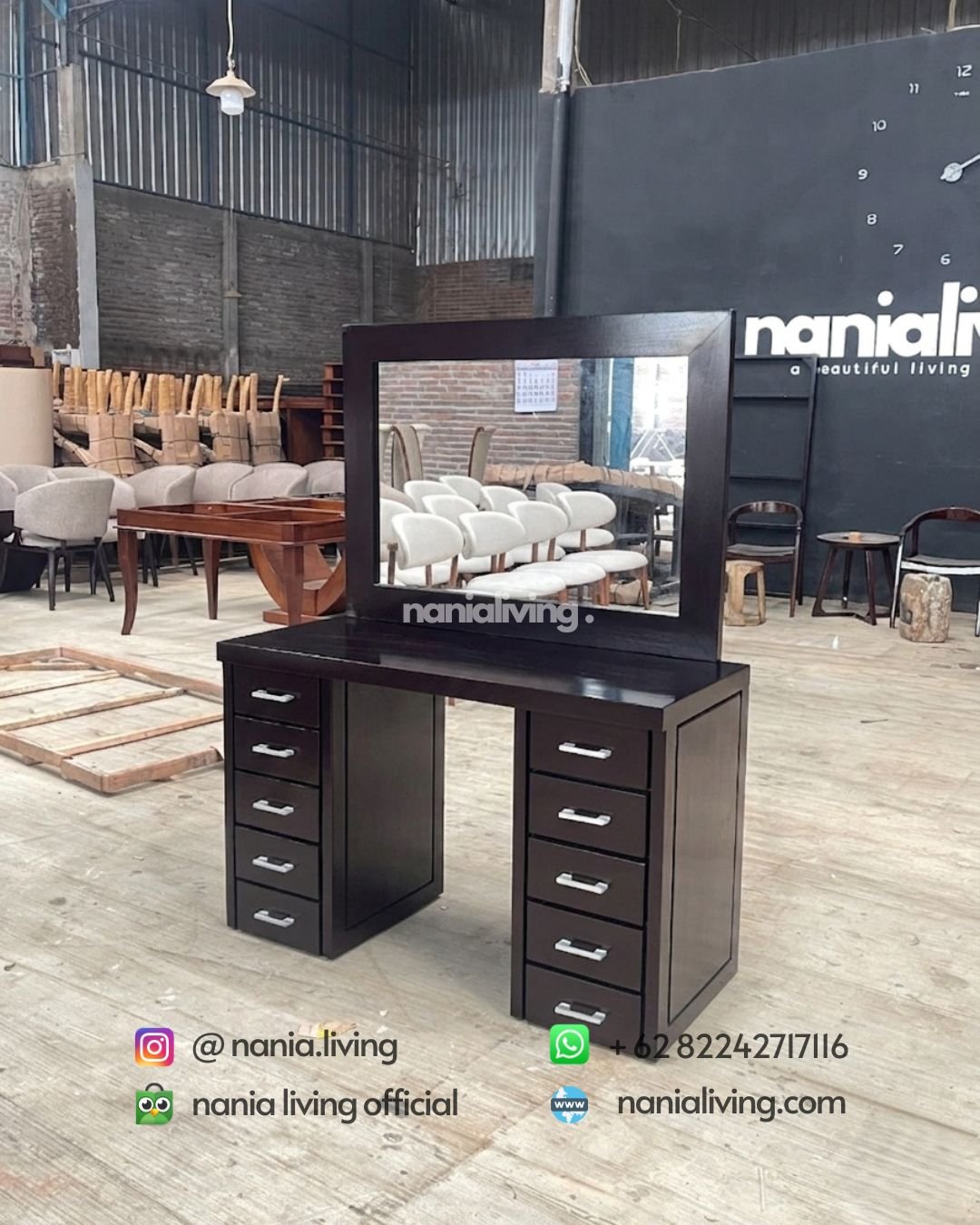 Dressing Table With 8 Drawers And Large Mirror (1) nanialiving