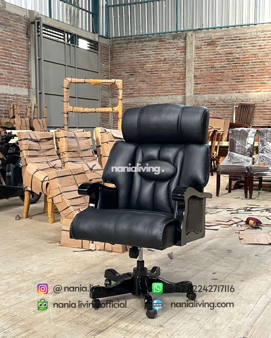 side Elegant Black Executive Chair