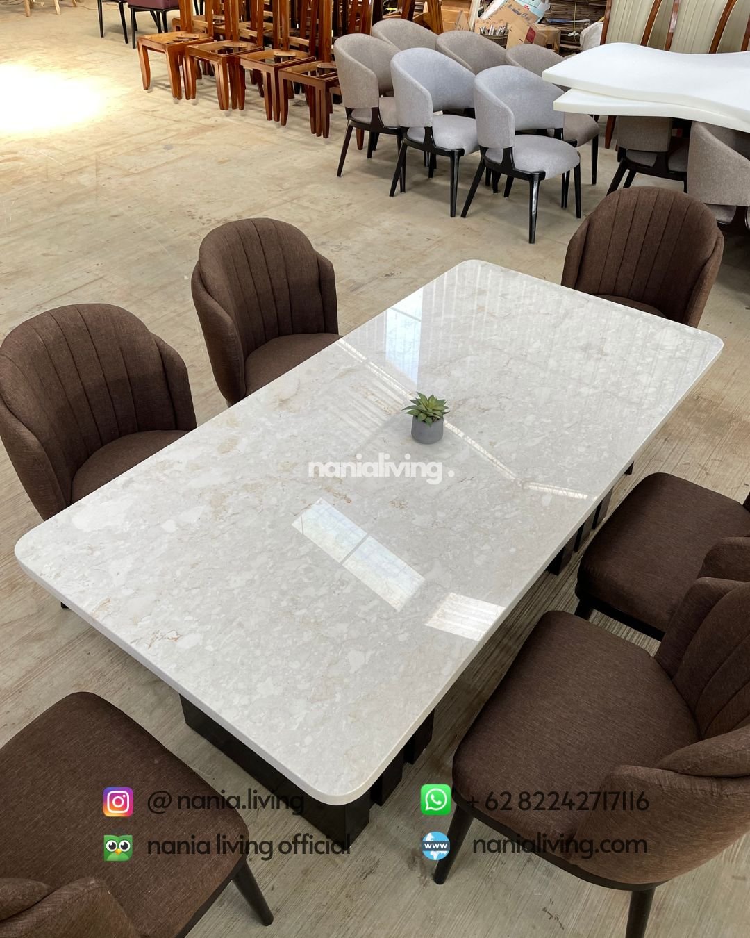 marble Marble Dining Table With 6 Shell-shaped Chairs