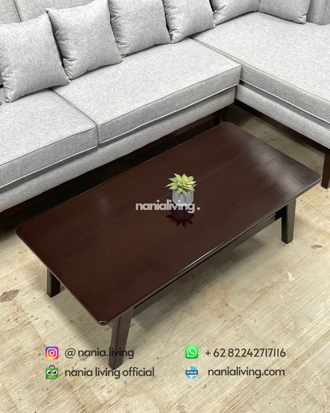 table Modern Minimalist Living Room Sofa Set With A Coffee Table