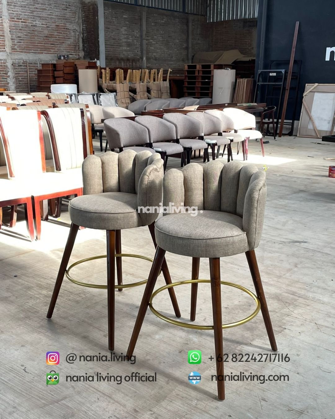 Modern Teak Bar Stool With A Metal Ring (5) cv nania bintang utama