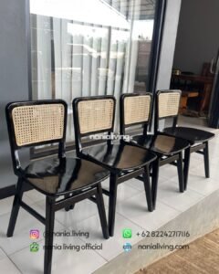 side Ropan Dining Chair Combination of Teak And Rattan