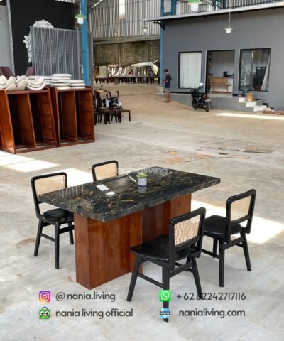 cv nania bintang utama
