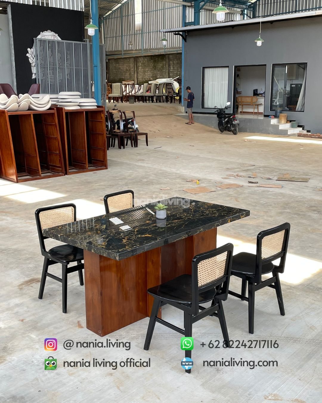 cv nania bintang utama