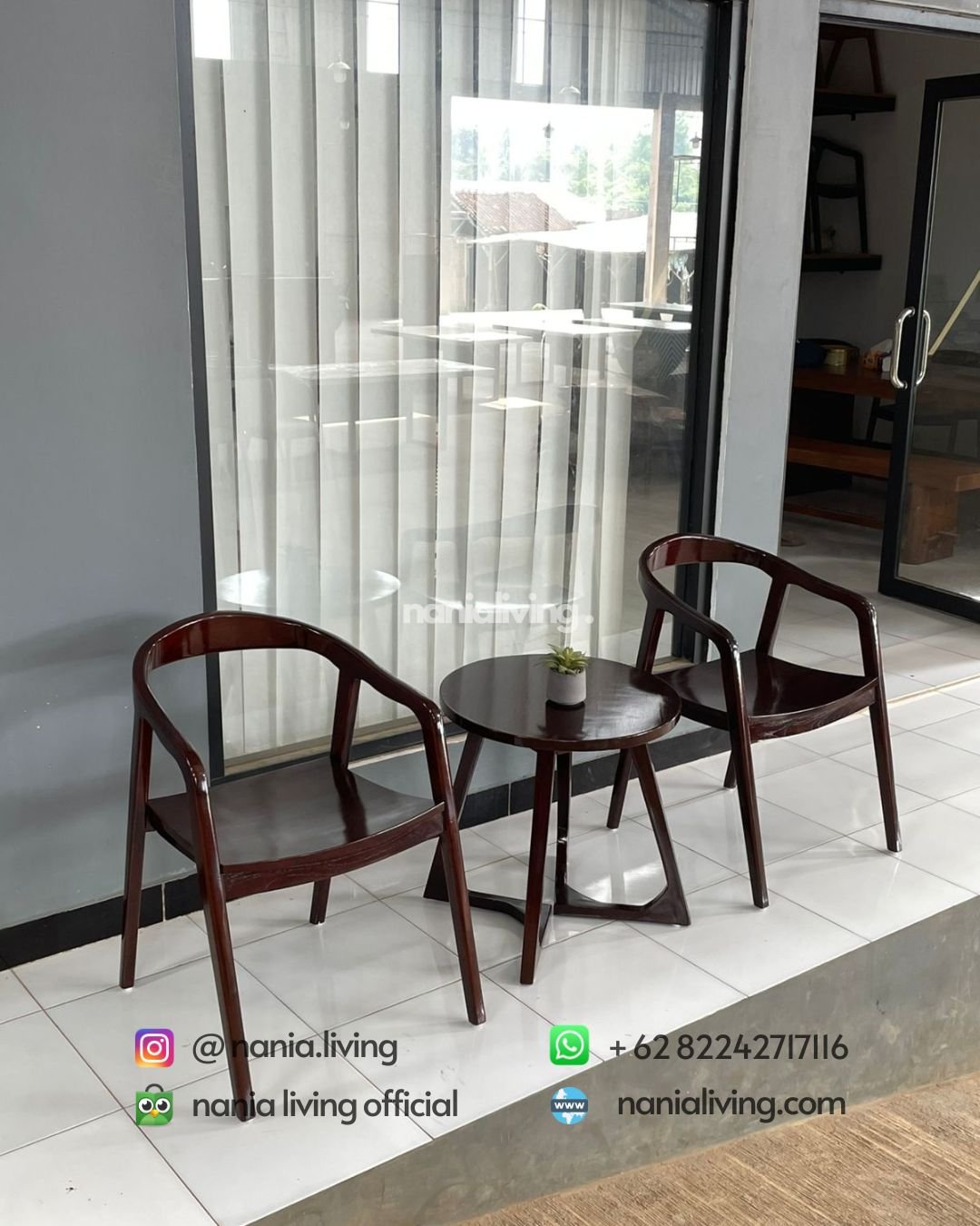 Teak Patio Set With Table
