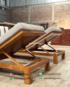 detail minimalist teak beach chair