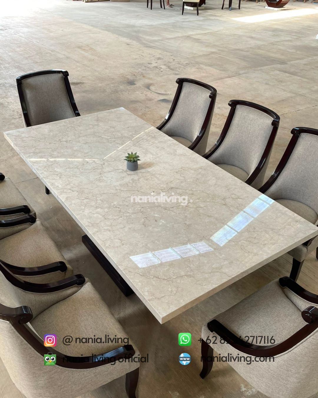 Large Luxurious Marble Dining Table Set With 8 Swivel Chairs (2) Large Luxurious Marble Dining Table Set With 8 Swivel Chairs