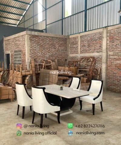 cv nania bintang utama