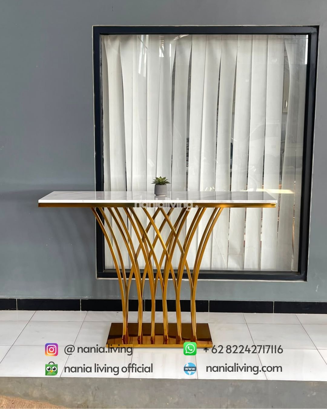 Marble Console Table With Gold-coloured Iron Legs (1) nanialiving