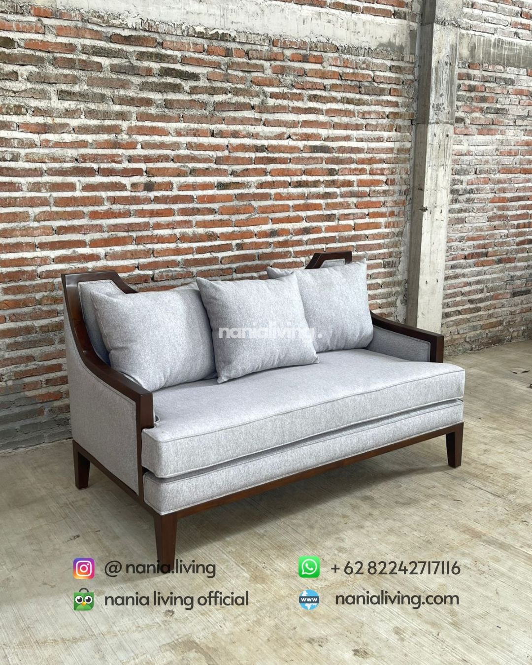 Modern 3-seater Teak Guest Sofa (3) nanialiving