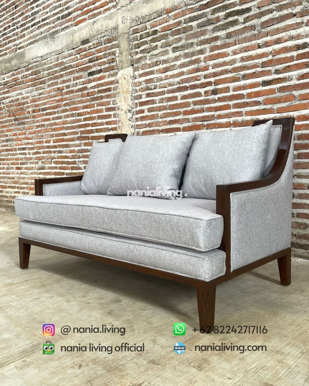 Modern 3-seater Teak Guest Sofa (4) cv nania bintang utama