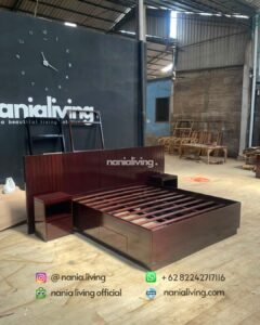 Teak Bed Set With 2 Bedside Tables