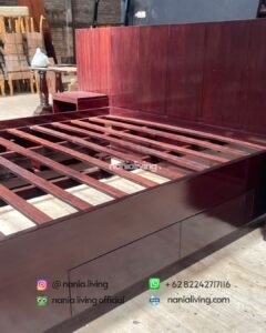 detail Teak Bed Set With 2 Bedside Tables