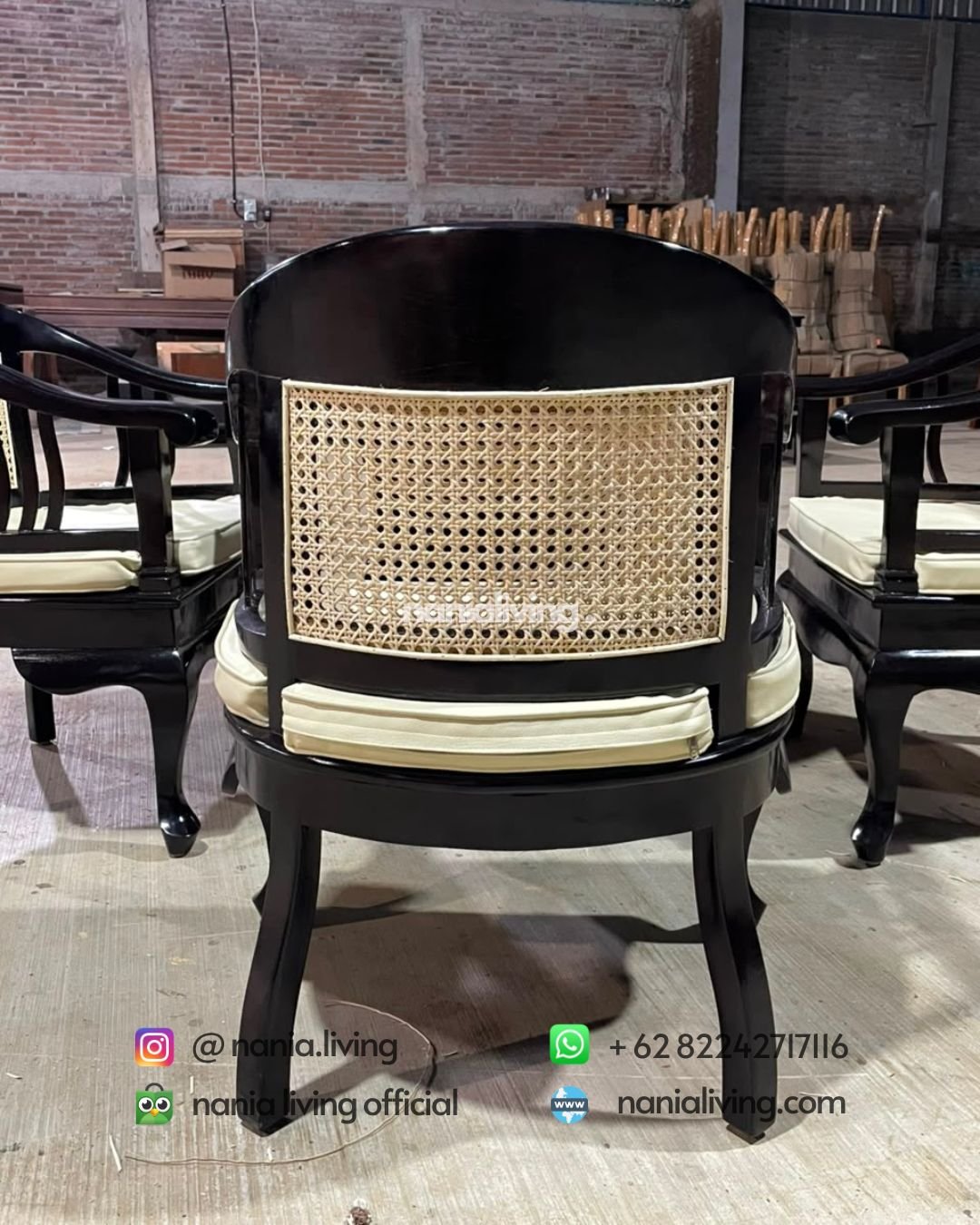 Black Betawi-style Dining Set With Rattan Accents (5)
