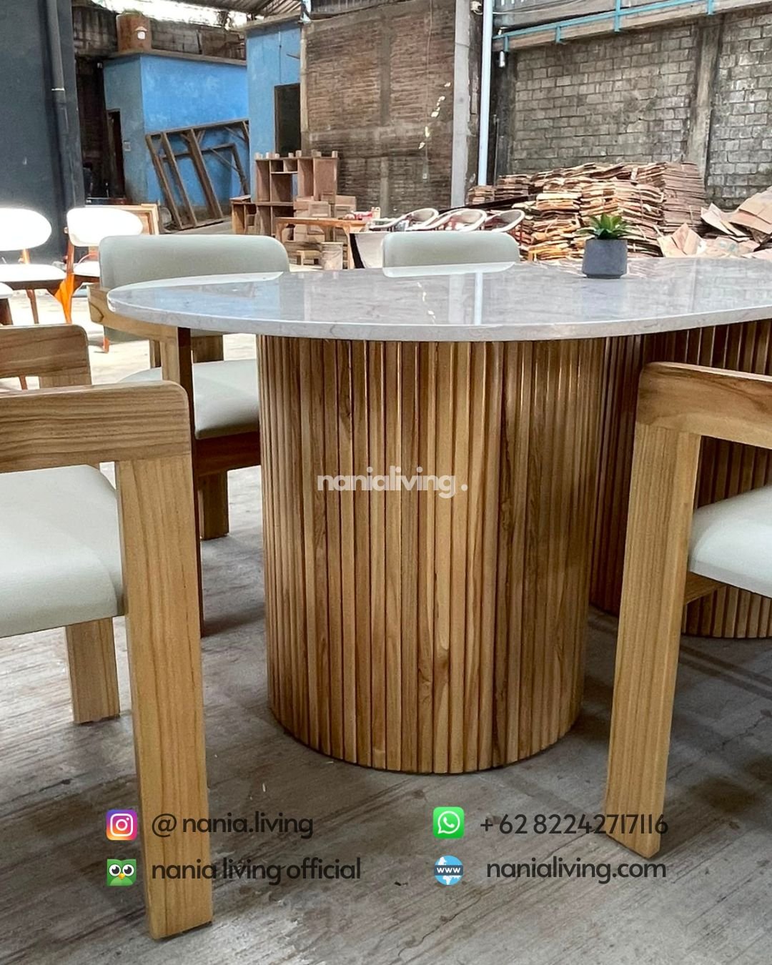 Marble Dining Table With Slatted Legs And 6 Teak Chairs (3)