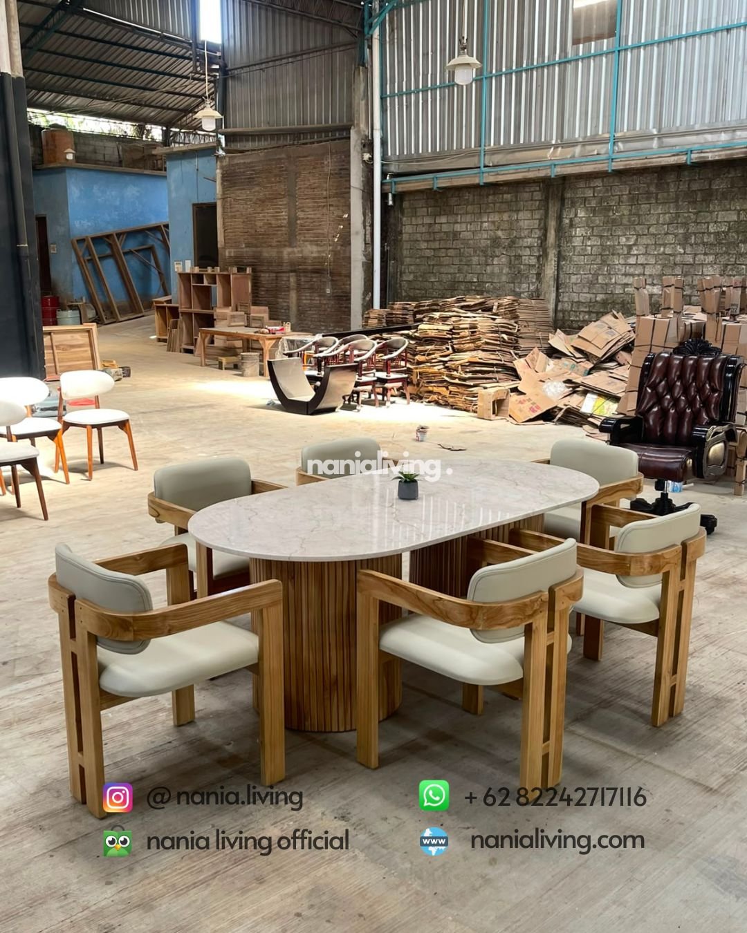 Marble Dining Table With Slatted Legs And 6 Teak Chairs (4)