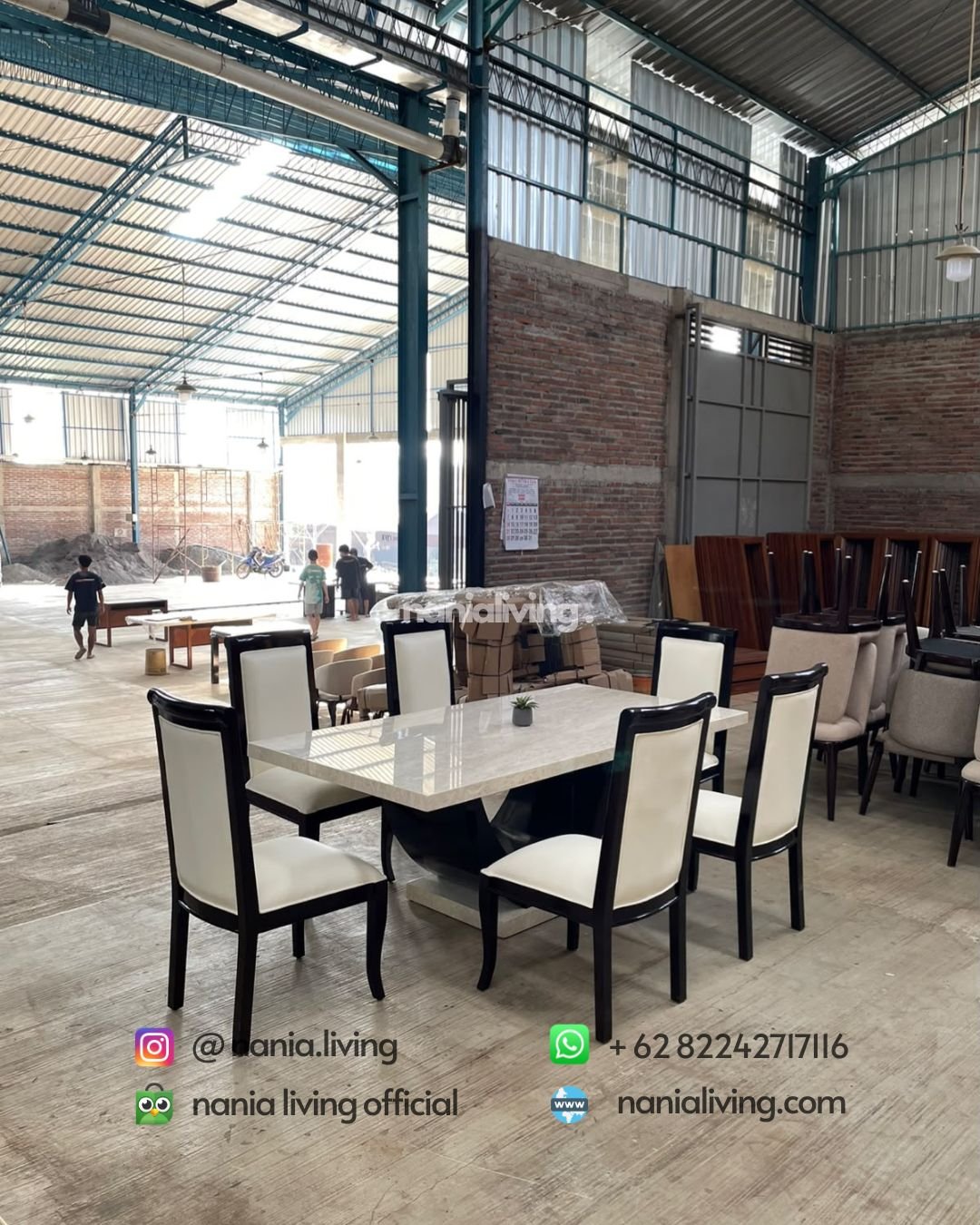 Minimalist Marble Dining Table With 6 Teak Chairs (2)