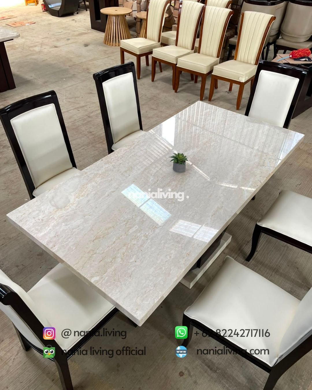 Minimalist Marble Dining Table With 6 Teak Chairs (4)