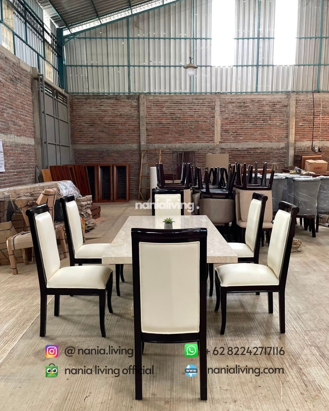 Minimalist Marble Dining Table With 6 Teak Chairs (5)