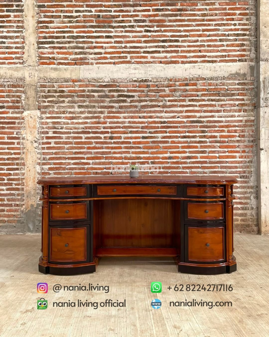 Modern Curved Teak Desk (6)